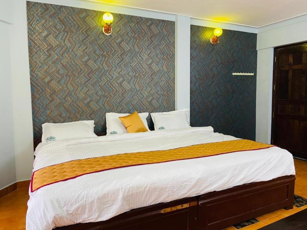Bob Lesiure Hotel Ooty Exterior photo